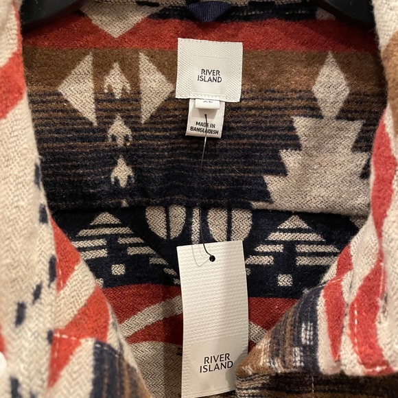 River Island Aztec Print OverShirt - Picture 2 of 2